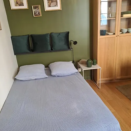 Studio Meuble Calme Quartier Drouot 75009 Apartment *